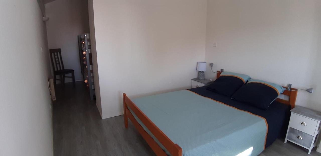 Appart 6 Personnes, 3 Min A Pied De La Plage Et Du Centre Ville Saint-Georges-de-Didonne Kültér fotó
